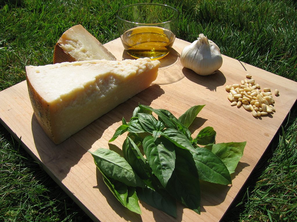 Pesto Alla Genovese Ricetta Originale Con Frullatore A Immersione