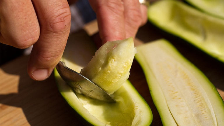 come svuotare zucchine per zucchine ripiene