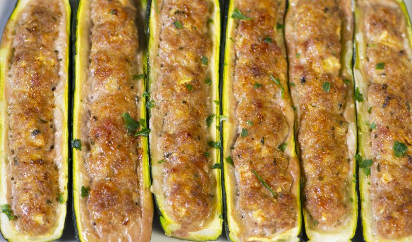 zucchine ripiene di carne e salsiccia 2