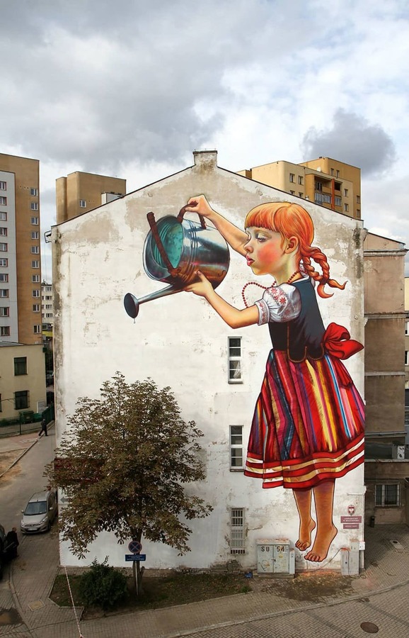 La Leggenda dei Giganti by Natalia Rak a Bialystok, Polonia La Leggenda dei Giganti by Natalia Rak a Bialystok, Polonia - Street Art