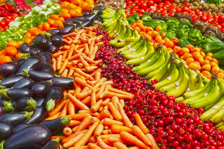 come eliminare i pesticidi da frutta e verdura 